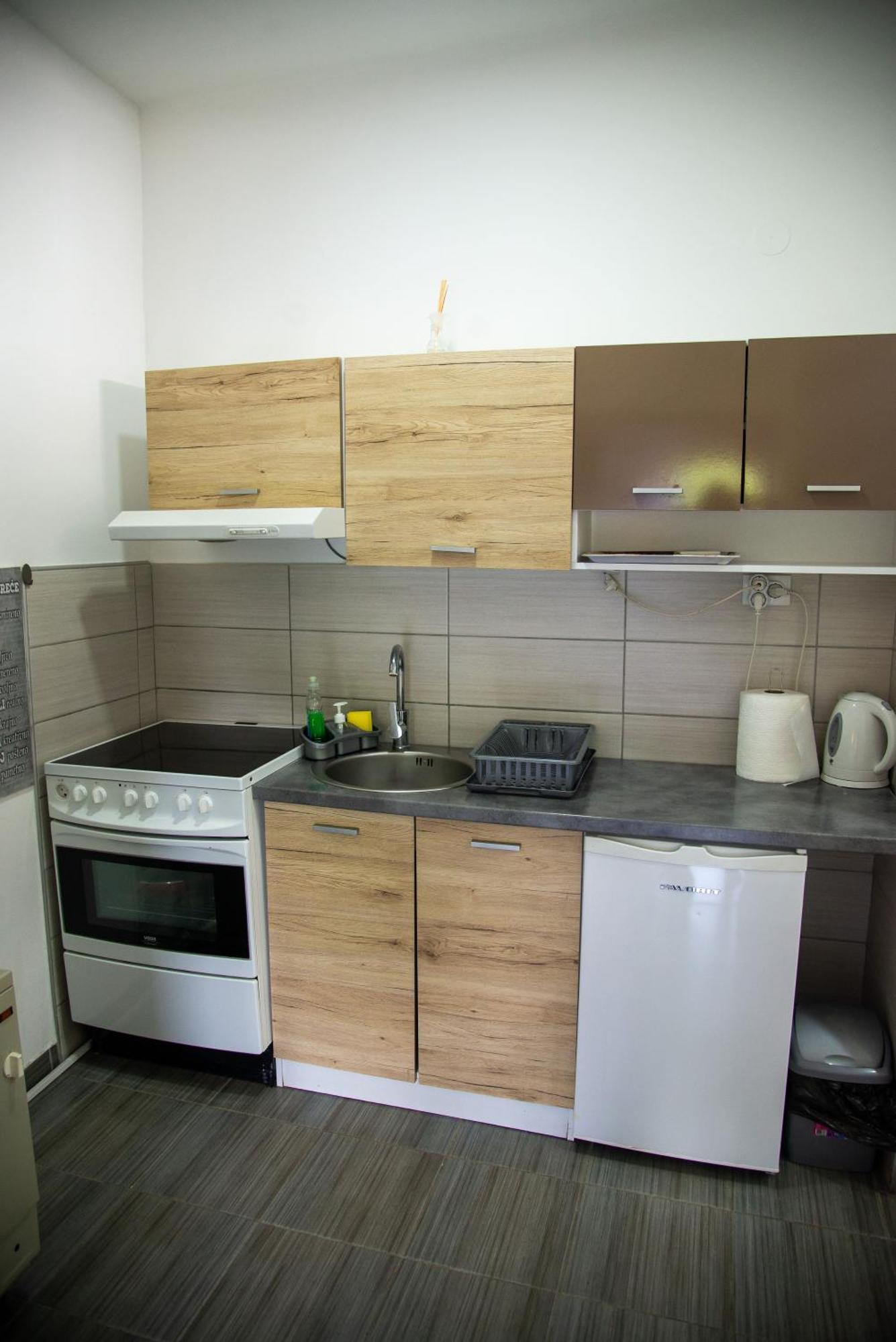 Apartmani Maslacak Vrdnik Exterior photo