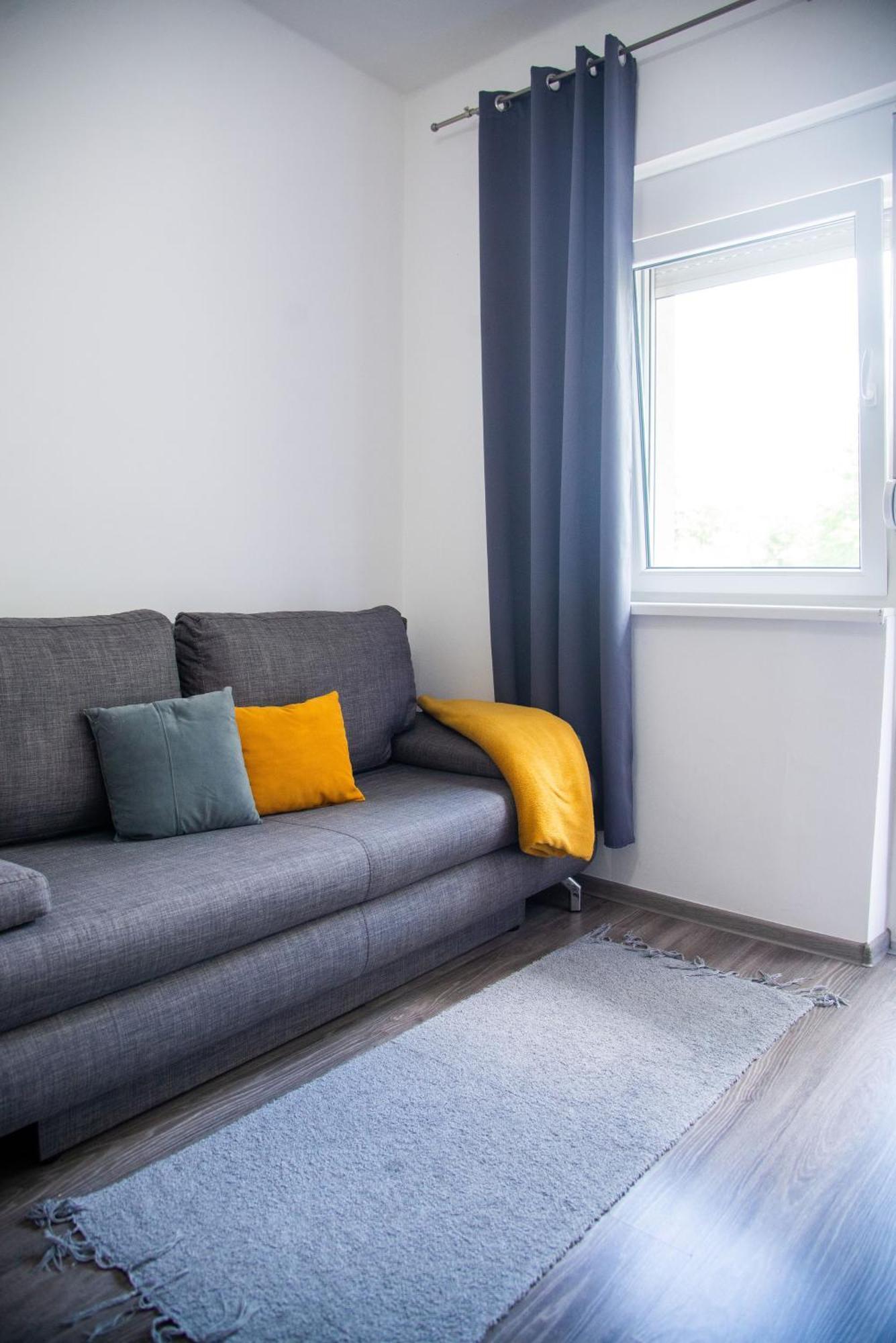 Apartmani Maslacak Vrdnik Exterior photo