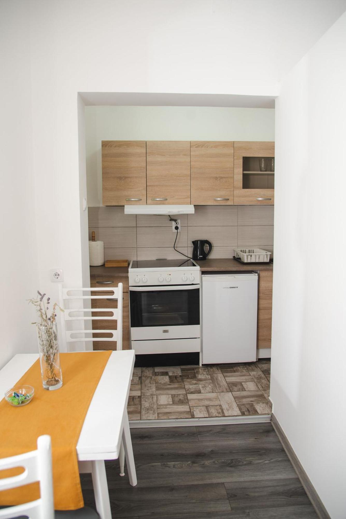 Apartmani Maslacak Vrdnik Exterior photo
